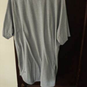 lululemon athletica Men's Light Gray Tee